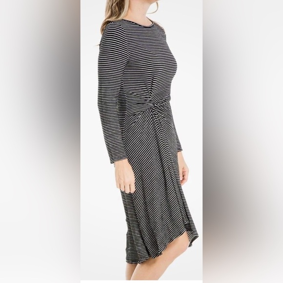 Max Studio Asymmetric Hem Blackwhite Striped Long Sleeve Dress - Picture 3 of 9